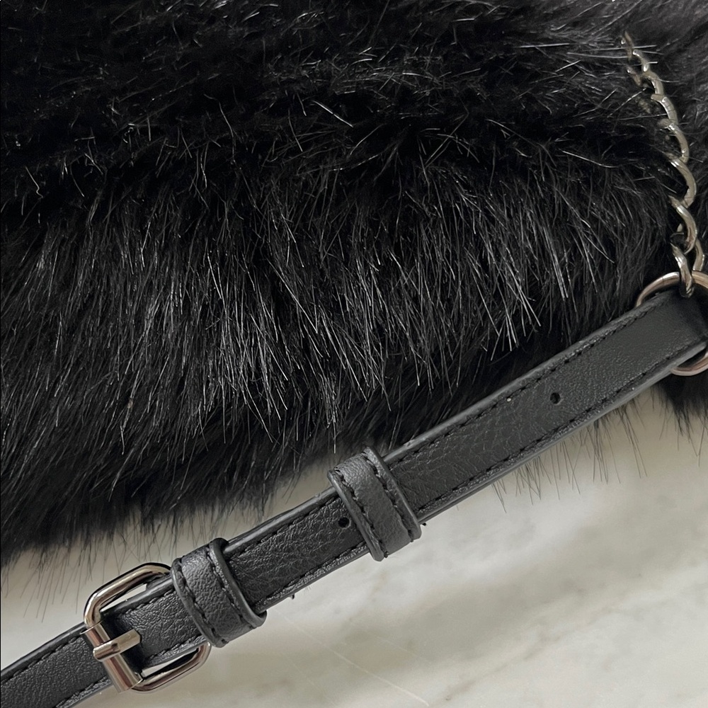 Elegant Black Faux Fur Women’s  Crossbody Bag Purse - Picture 4 of 4